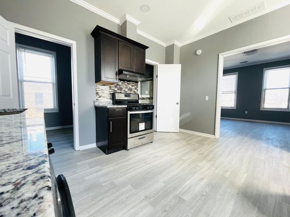 3247 S May St #3R