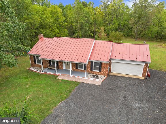 5th image of 2062 Cottontail Ln