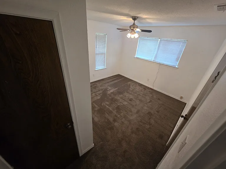 4301 Southridge Dr — Photo 9