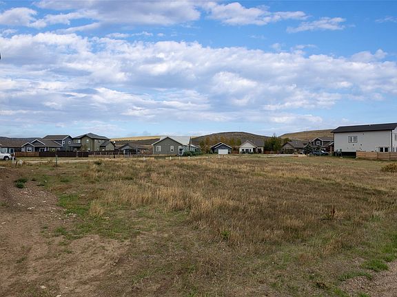 3rd image of 916 Dry Creek South Road