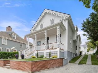 84 Division St, Newport, RI 02840