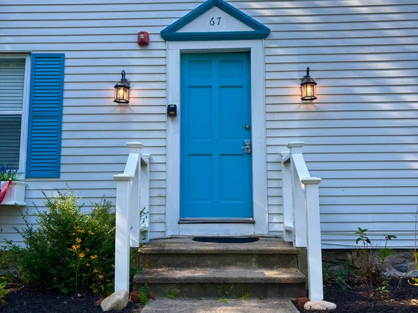 67 Kingstown Rd APT 2, Narragansett, RI 02882