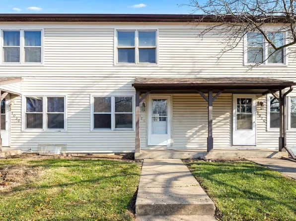 1028 Florence Ave, Pekin, IL 61554