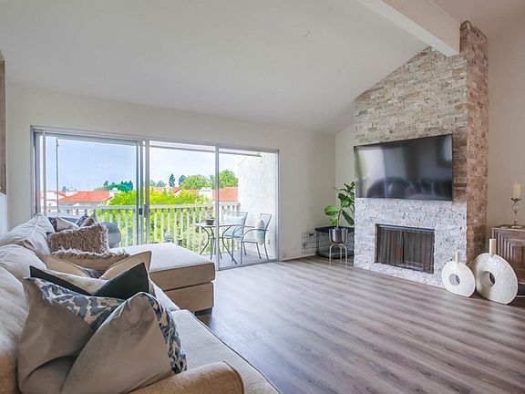 5th image of 901 Caminito Estrada Unit C