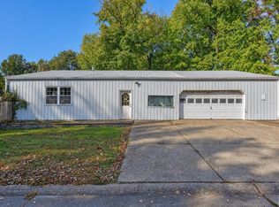 1501 Bower Ln, Evansville, IN 47710