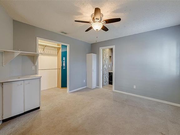 4th image of 331 River Chase Dr