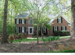 4816 Edgecliff Ct, Holly Springs, NC 27540