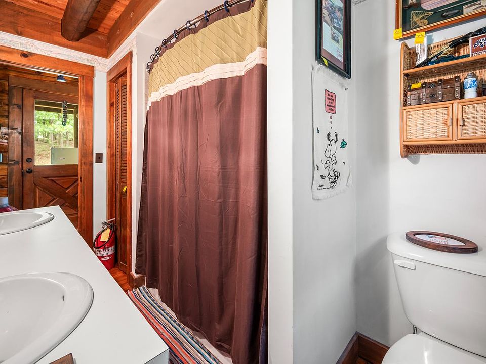 28th image of 7631 Bear Creek Rd