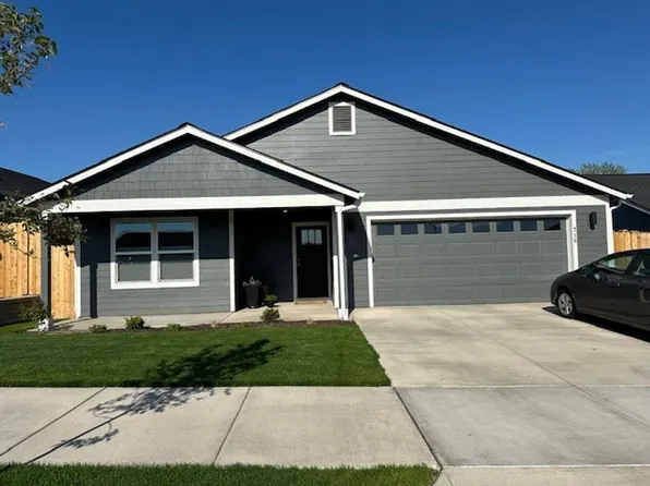 710 NE Rickenbacker Rd, Madras, OR 97741