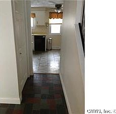 4th image of 5375 Vineyard Dr