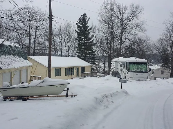 4999 Pine St, Glennie, MI 48737