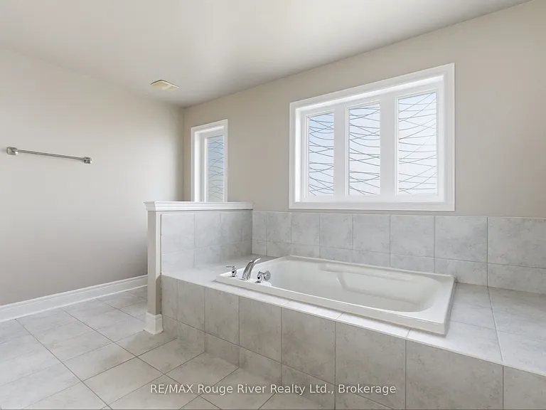 138 Kersey Cres — Photo 24