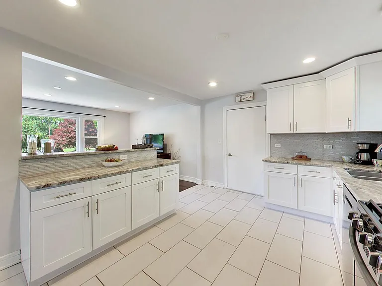 25378 W Park Ct — Photo 11