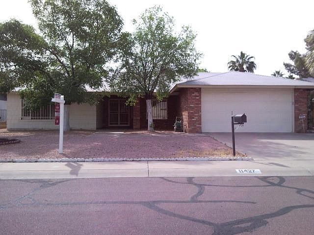 1st image of 11427 S Iroquois Dr