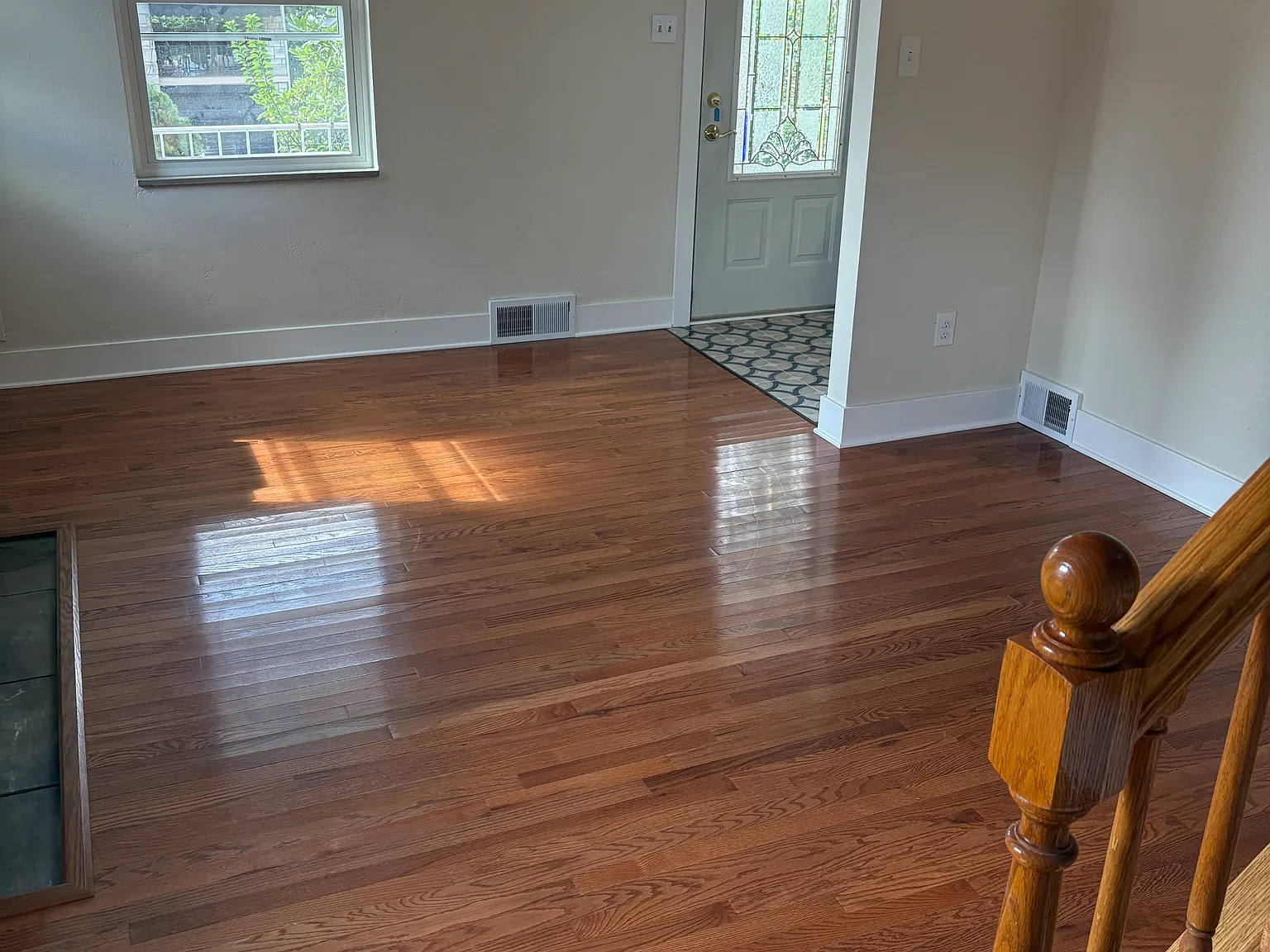 3 bed, 1300 sqft, $2,500 — Photo 3