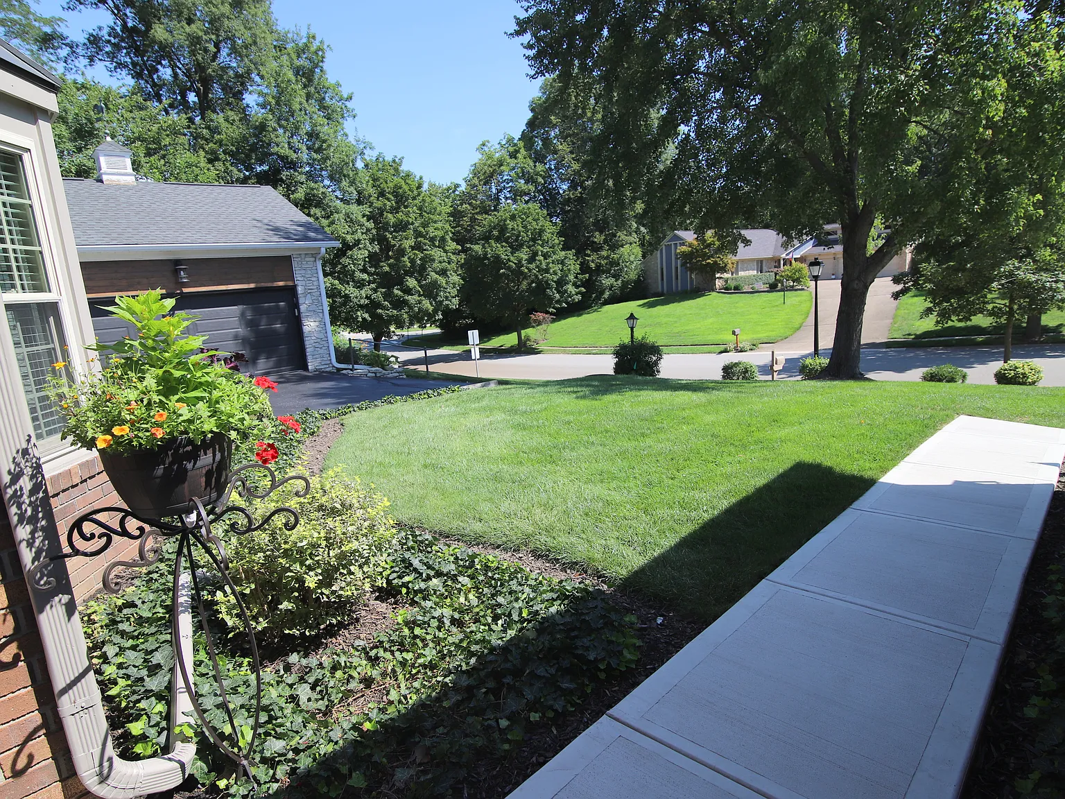2 bed, 1500 sqft, $2,750 — Photo 4