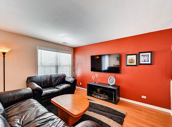 3rd image of 1644 Mansfield Ct