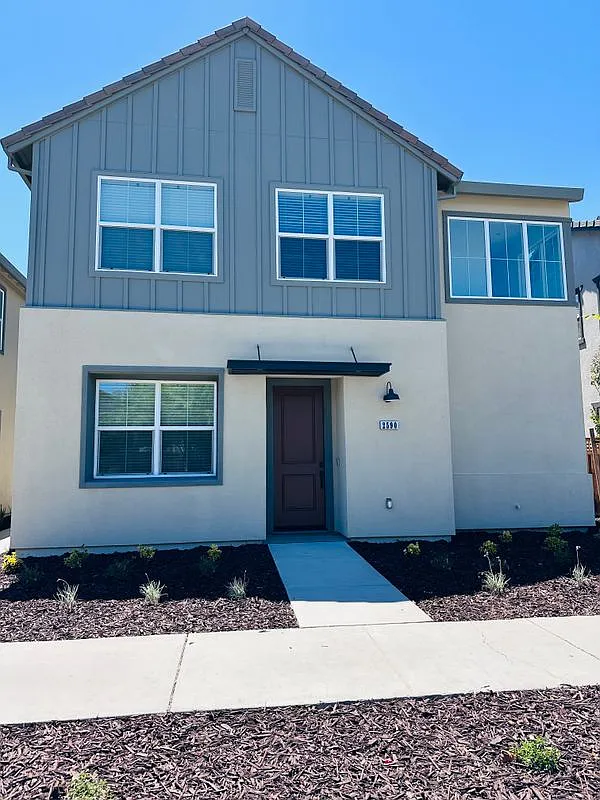3 bed, 2.5 bath, 1835 sqft, $3,100 — Photo 1