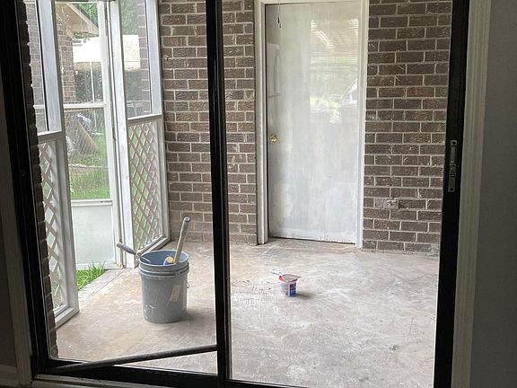 5th image of 110 Cedar Grove Dr #B