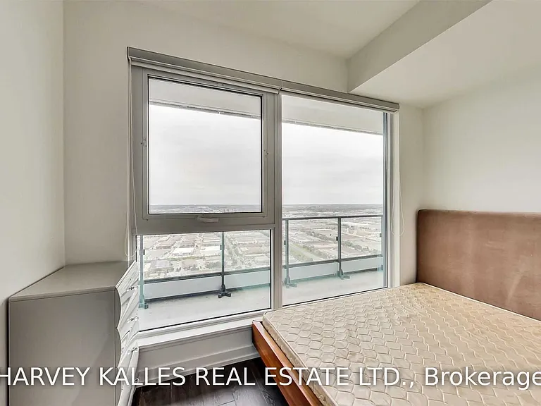 898 Portage Pkwy #5902 — Photo 20