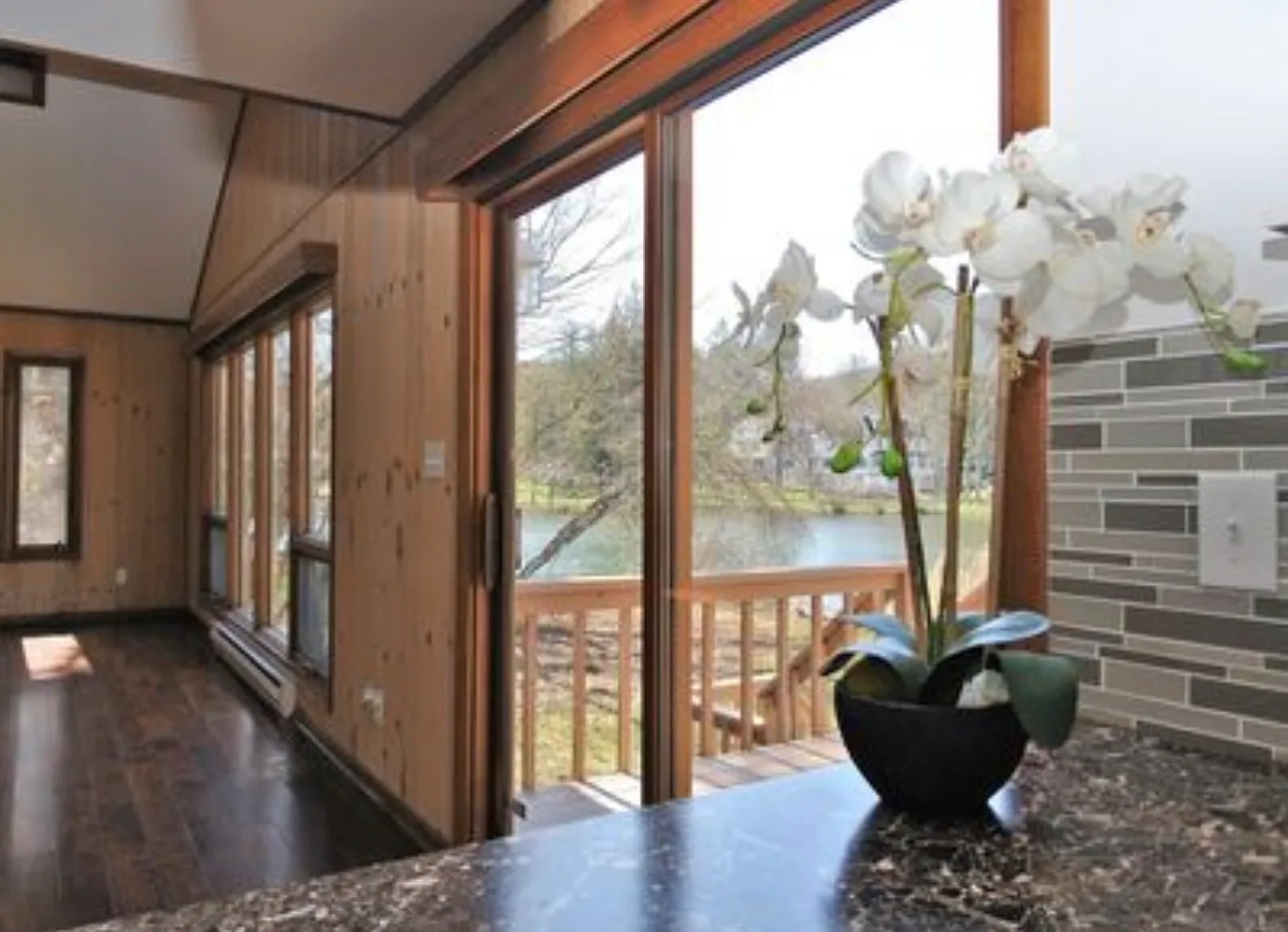 3 bed, 1818 sqft, $2,600 — Photo 3