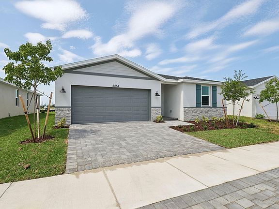 4th image of 5434 Hampton Park Circle