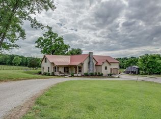 6827 Edwards Grove Rd, College Grove, TN 37046