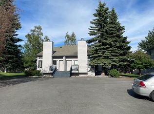 1821 Congress Cir, Anchorage, AK 99507