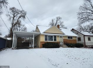 69 Iowa Ave W, Saint Paul, MN 55117