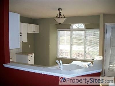 4th image of 4278 Valleyside Ct NE