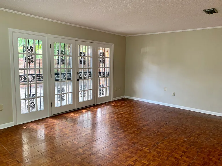 2770 Morning Glory Ave — Photo 14