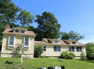 20 Algonquin Rd, Middlefield, CT 06455