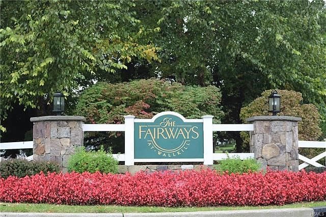 1st image of 25 Fairways Dr Unit 6