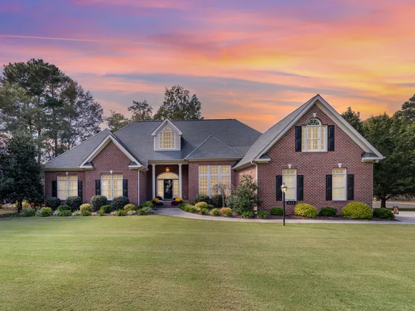 512 W Franklin St, Zebulon, NC 27597