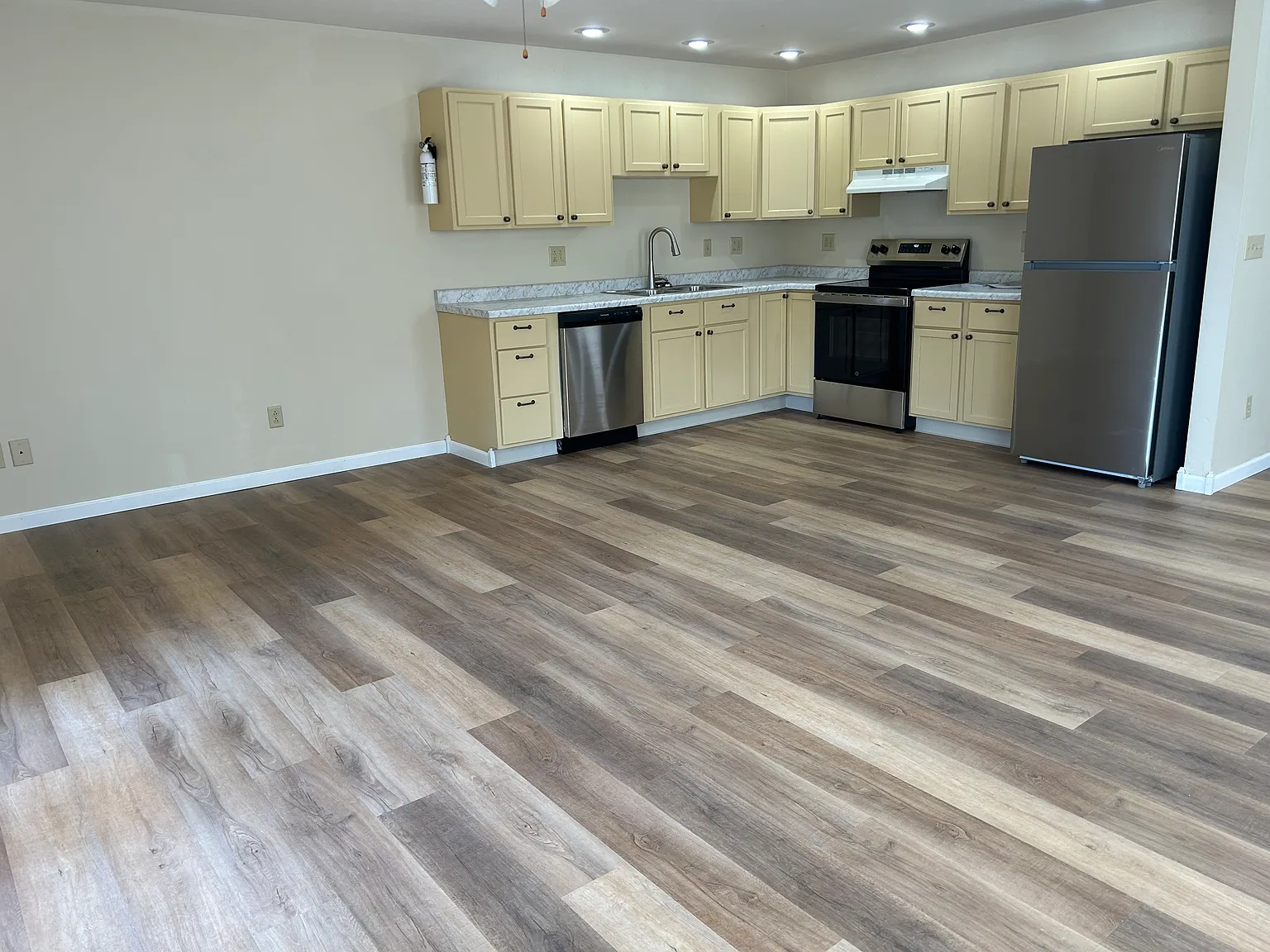3 bed, 1800 sqft, $1,700 — Photo 4