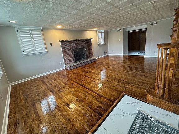 3rd image of 20063 Buffalo Rd