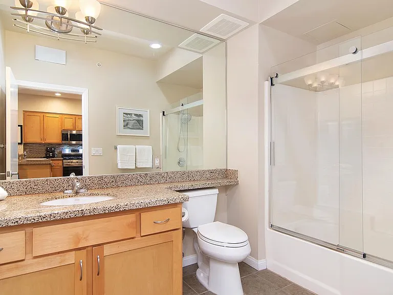 450 J St #4291 — Photo 20