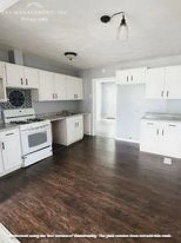 3 bed, 1.5 bath, $1,195 — Photo 4