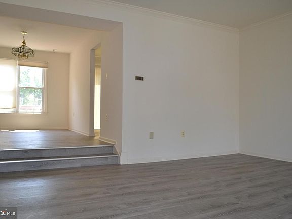 3rd image of 13349 Foxhole Dr