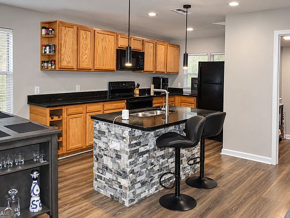 4th image of 1192 Pleasant Cir NW