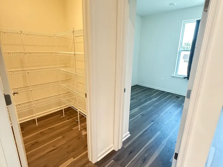7846 Hope Ct — Photo 11