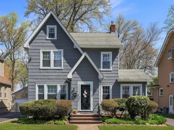 24 Greaves Pl, Cranford Twp., NJ 07016