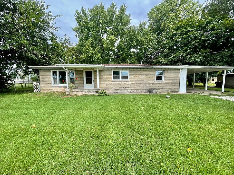 1st image of 132 E Halt Dr