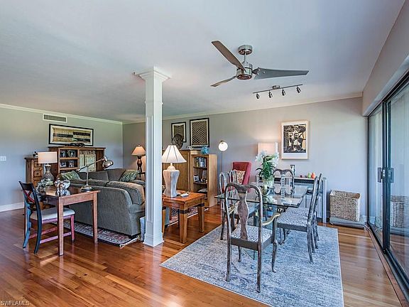 4th image of 107 Clubhouse Ln APT 392