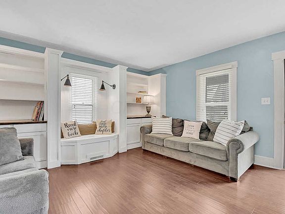5th image of 7506 Broadwyn Dr