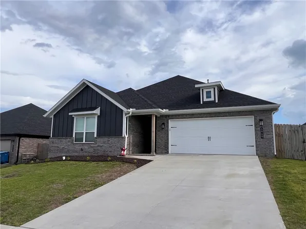 5909 SW Macasin Ave, Bentonville, AR 72713