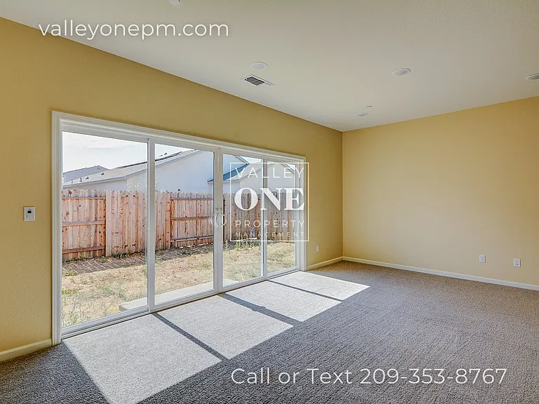637 Mansfield Dr — Photo 29