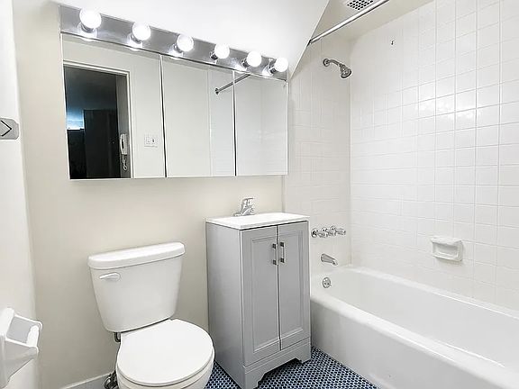 4th image of 316 W 81st St APT 1