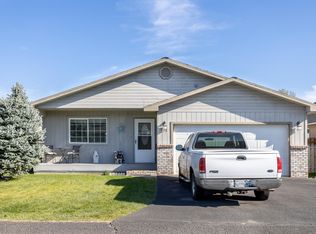 1923 Royal Palm Ave, Union Gap, WA 98903