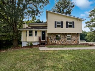 3834 Tanglewood Rd, Snellville, GA 30039